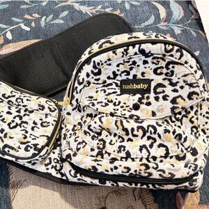 Tush Baby, Hip Seat, Hip Carrier. Leapord Print.